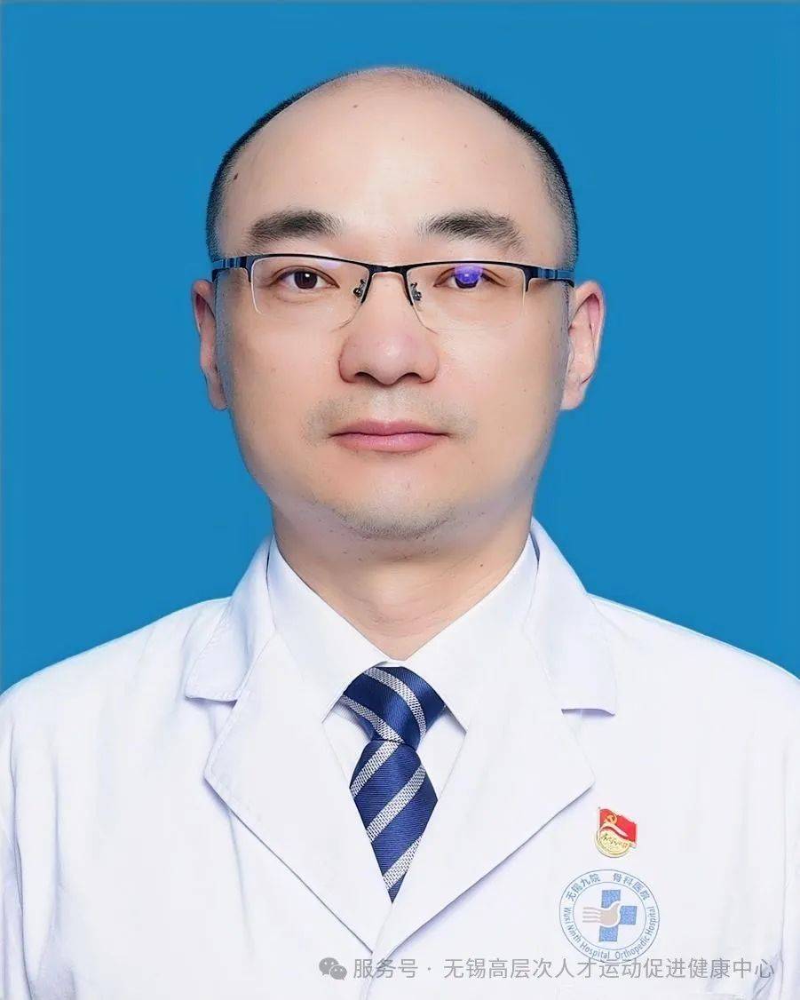 开云体育网站-关于独行侠中锋接受右脚骨刺清理手术预计训练营前康复的信息