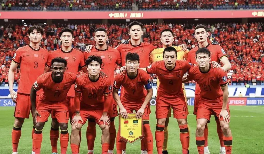 关于热议国足1-0中国香港:大部分时间索然无味加快选帅效率的信息
