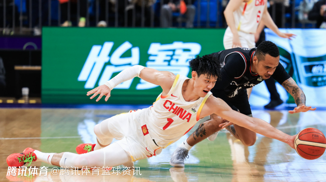中国男篮结束欧洲拉练抵京曾凡博赴国家队报到